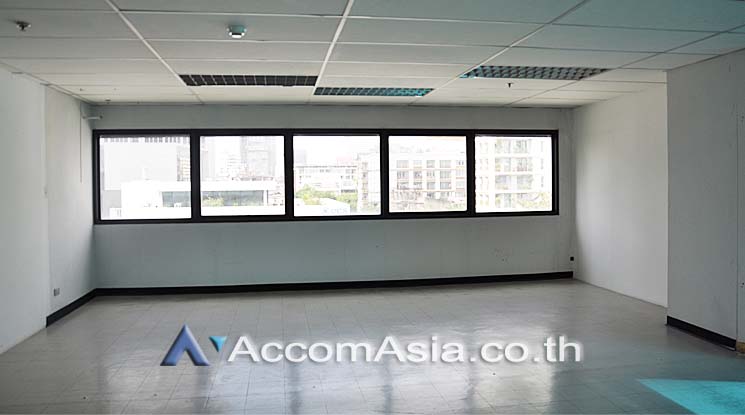  1  Office Space For Rent in Silom ,Bangkok BTS Saint Louis - BTS Surasak at S&B TOWER AA10477